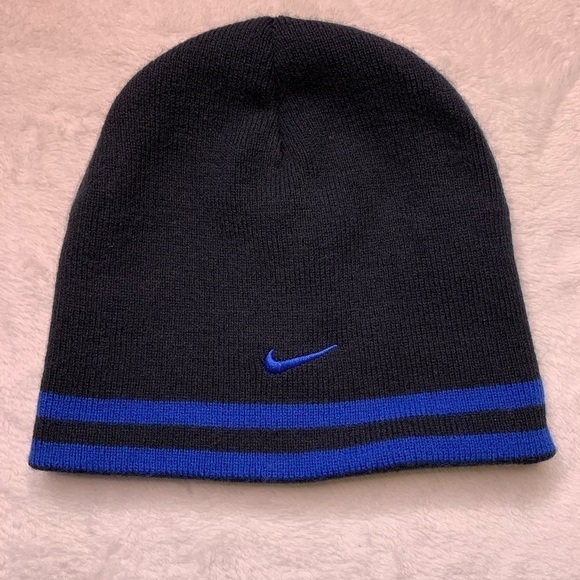 𝅺Nike Air Winter Hat - Picture 1 of 5
